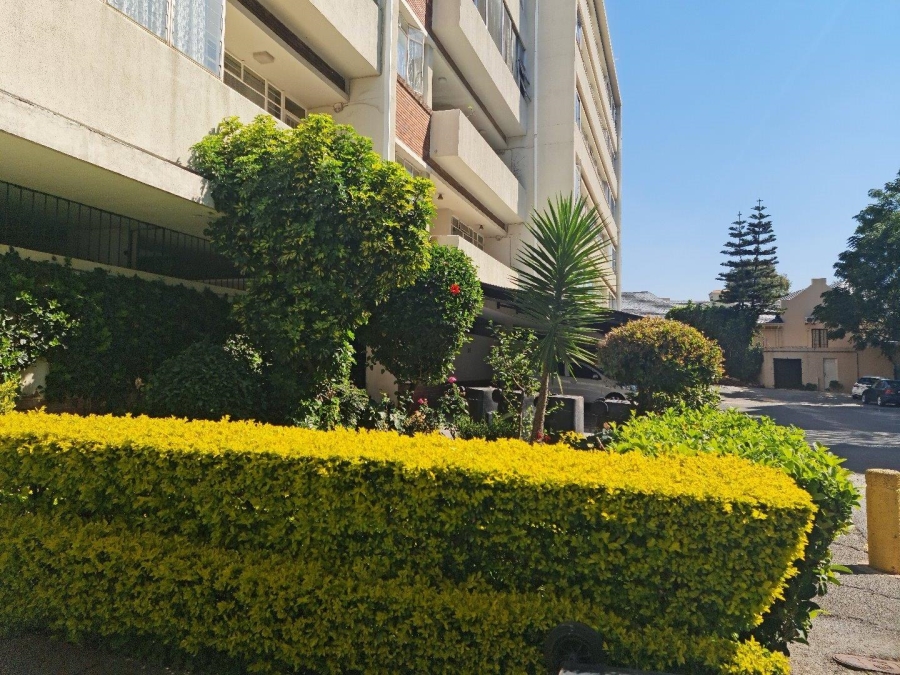 To Let 2 Bedroom Property for Rent in Killarney Gauteng