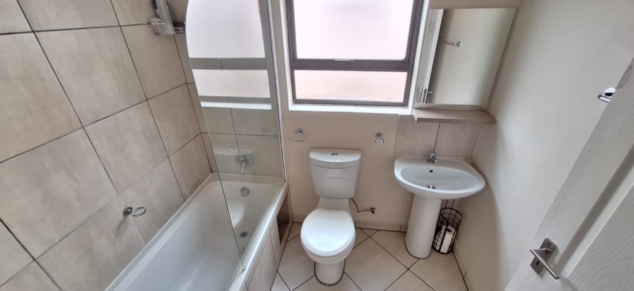 To Let 2 Bedroom Property for Rent in The Reeds Gauteng