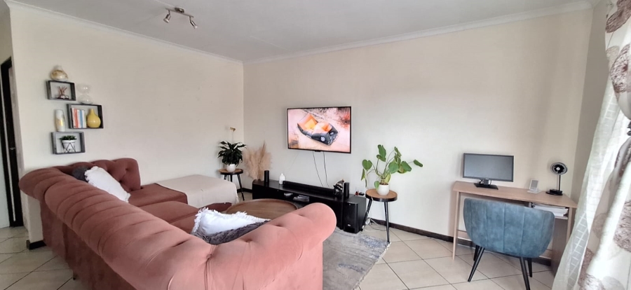 To Let 2 Bedroom Property for Rent in The Reeds Gauteng