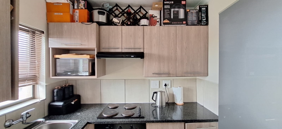 To Let 2 Bedroom Property for Rent in The Reeds Gauteng