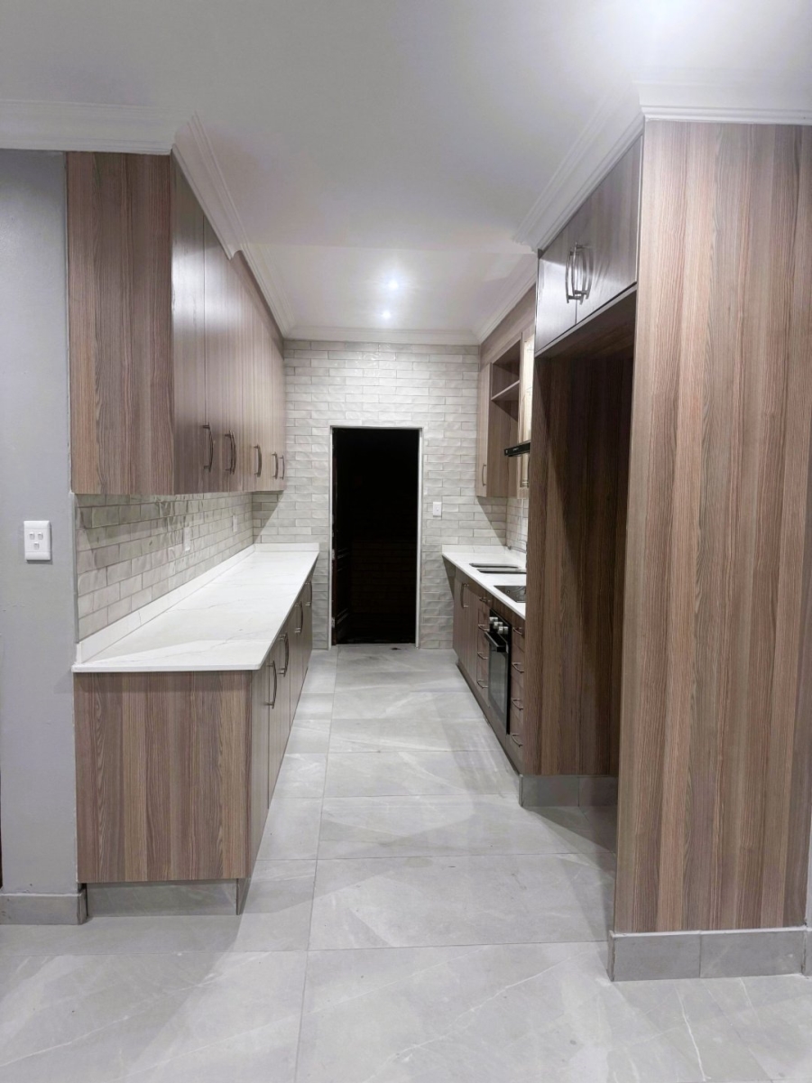 To Let 3 Bedroom Property for Rent in Equestria Gauteng