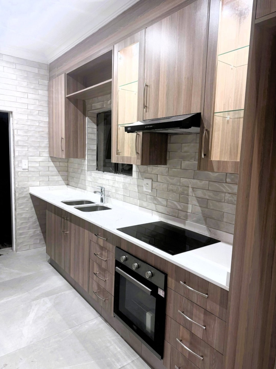 To Let 3 Bedroom Property for Rent in Equestria Gauteng