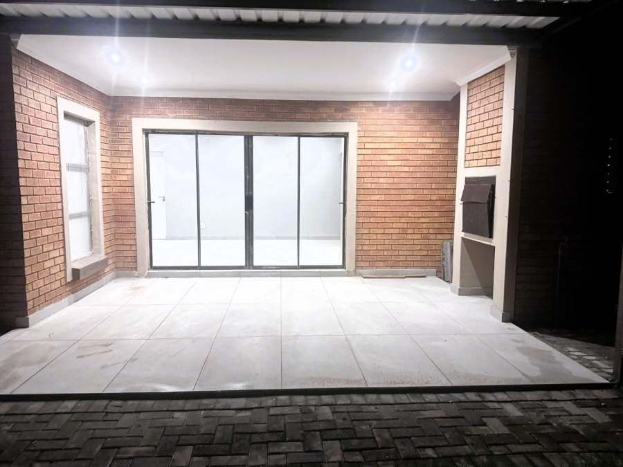 To Let 3 Bedroom Property for Rent in Equestria Gauteng