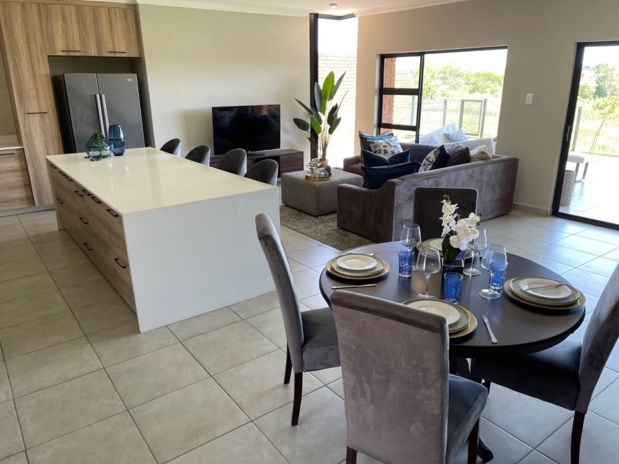 To Let 3 Bedroom Property for Rent in Six Fountains Estate Gauteng