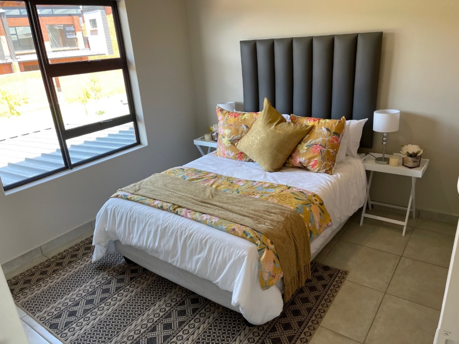 To Let 3 Bedroom Property for Rent in Six Fountains Estate Gauteng