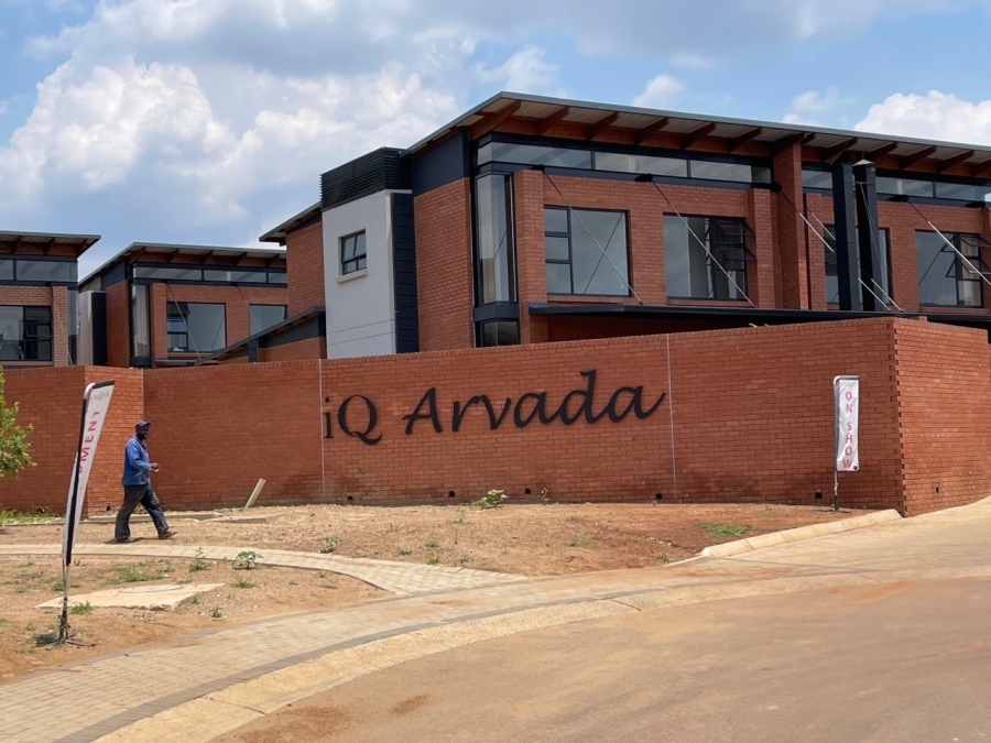 To Let 3 Bedroom Property for Rent in Six Fountains Estate Gauteng