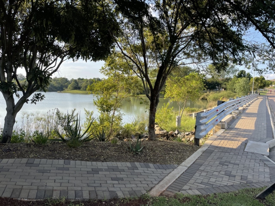 To Let 3 Bedroom Property for Rent in Six Fountains Estate Gauteng