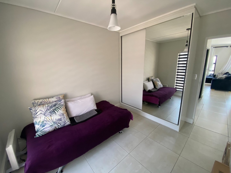 To Let 2 Bedroom Property for Rent in The Polofields Gauteng