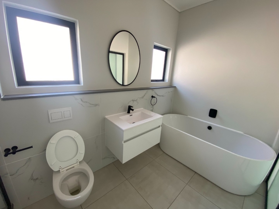 To Let 2 Bedroom Property for Rent in The Polofields Gauteng