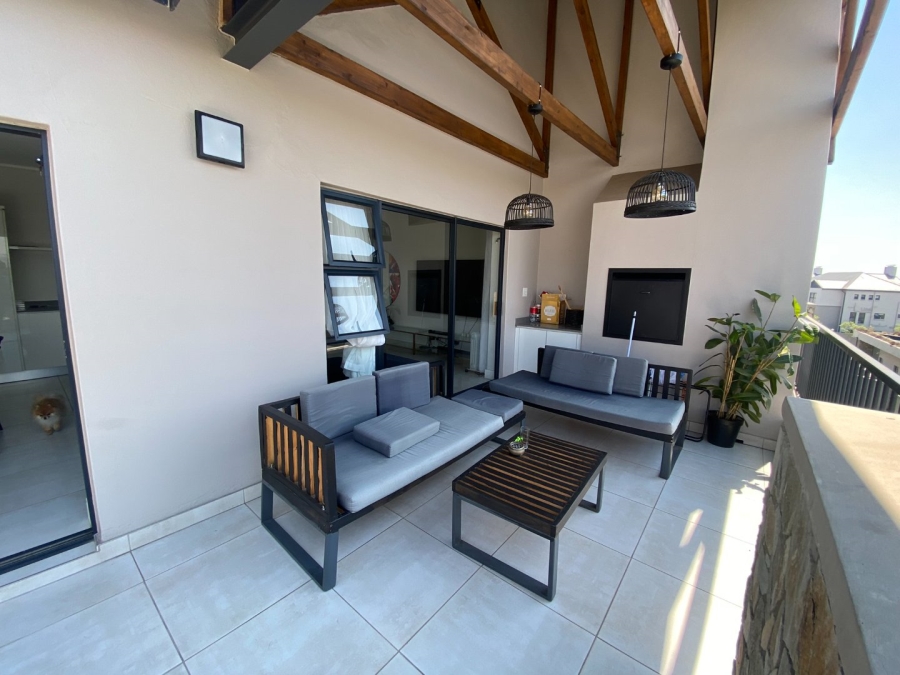 To Let 2 Bedroom Property for Rent in The Polofields Gauteng