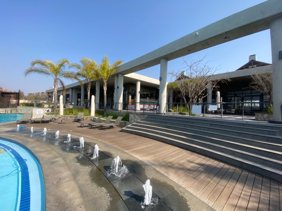 To Let 2 Bedroom Property for Rent in The Polofields Gauteng