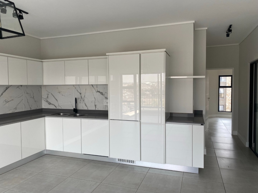 2 Bedroom Property for Sale in The Polofields Gauteng