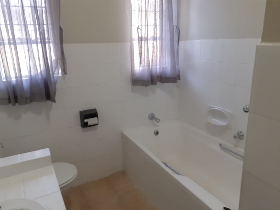 To Let 3 Bedroom Property for Rent in Ferndale Gauteng