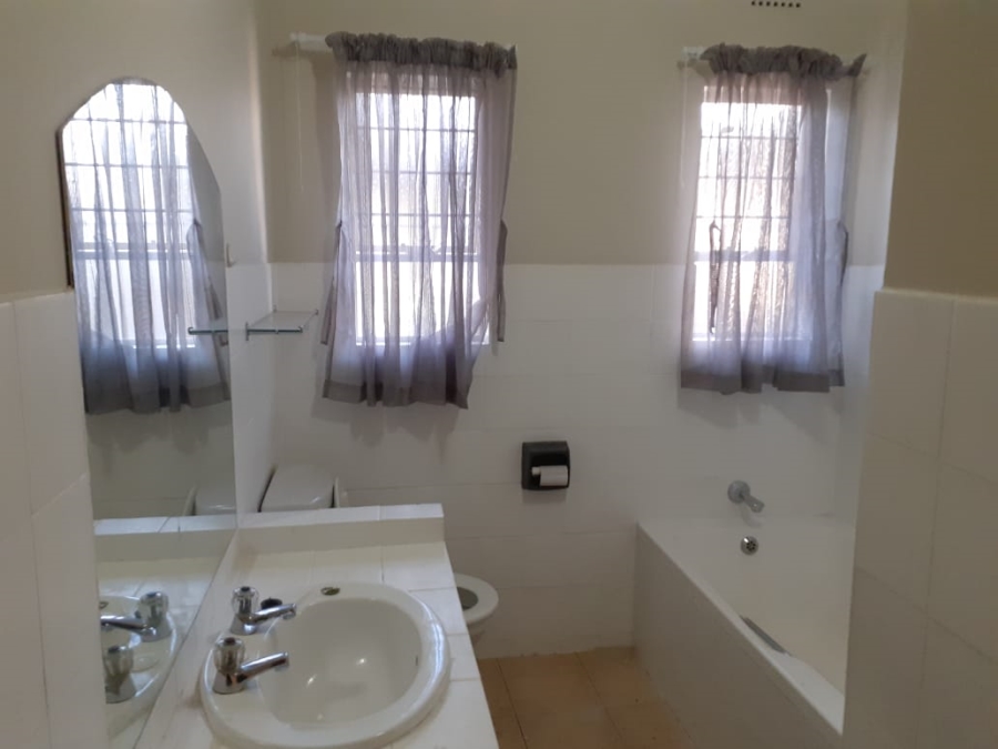 To Let 3 Bedroom Property for Rent in Ferndale Gauteng