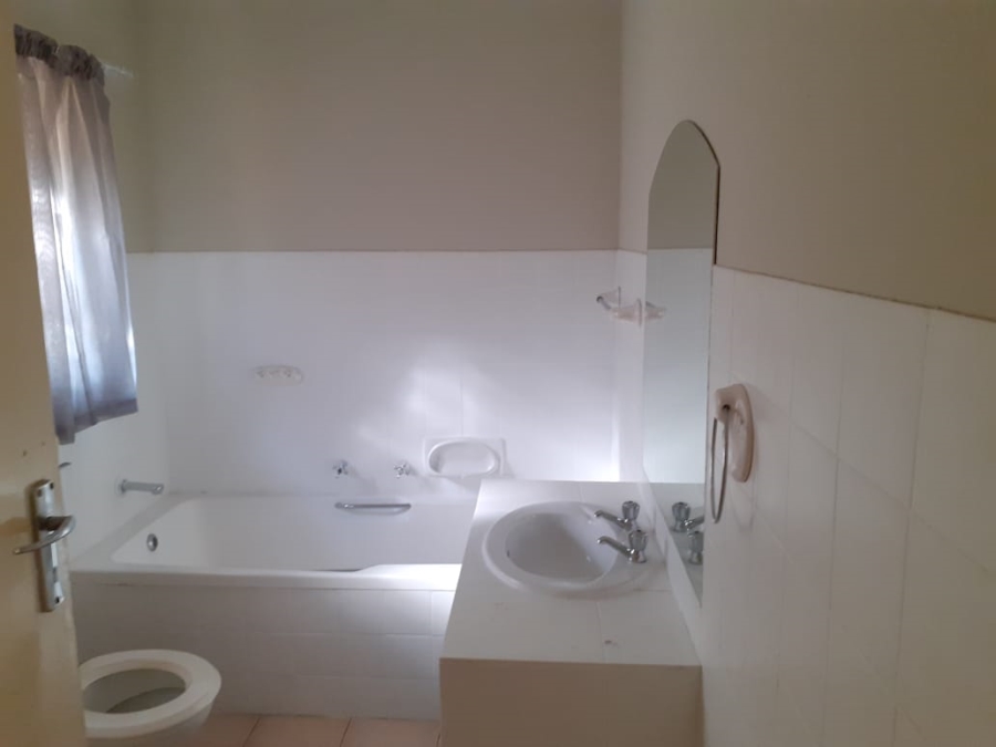 To Let 3 Bedroom Property for Rent in Ferndale Gauteng