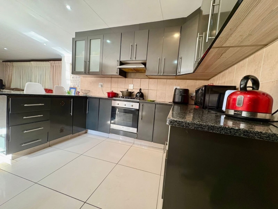 3 Bedroom Property for Sale in Lyttelton Manor Gauteng