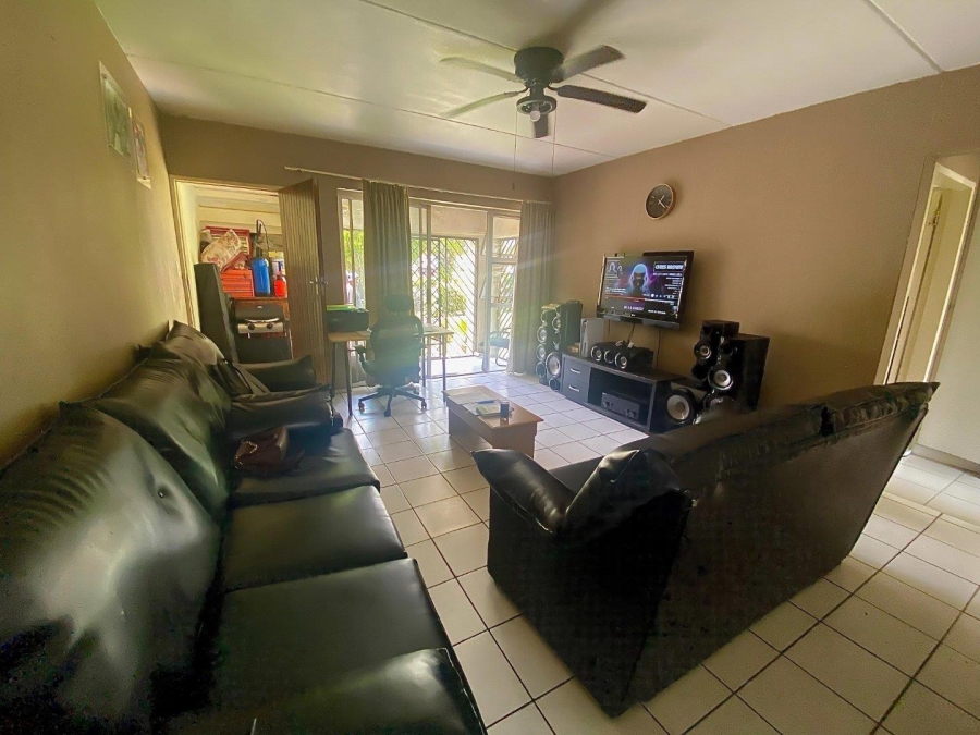 2 Bedroom Property for Sale in Vorna Valley Gauteng