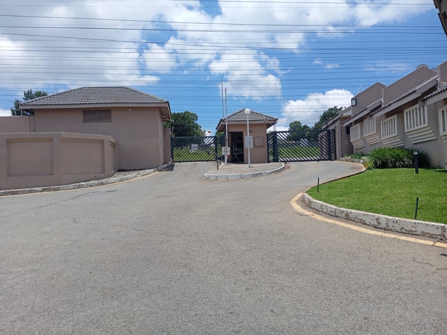  Bedroom Property for Sale in Rembrandt Park Gauteng