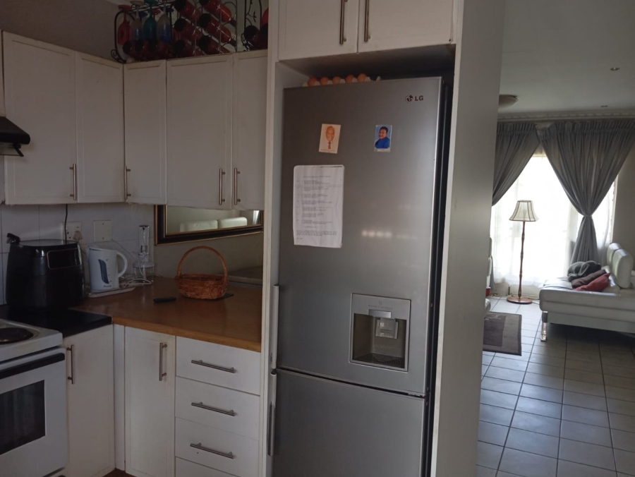  Bedroom Property for Sale in Rembrandt Park Gauteng