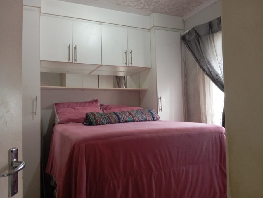  Bedroom Property for Sale in Rembrandt Park Gauteng
