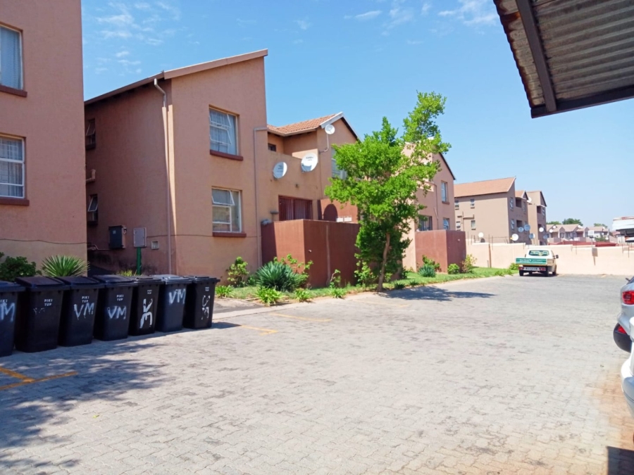 3 Bedroom Property for Sale in Vorna Valley Gauteng