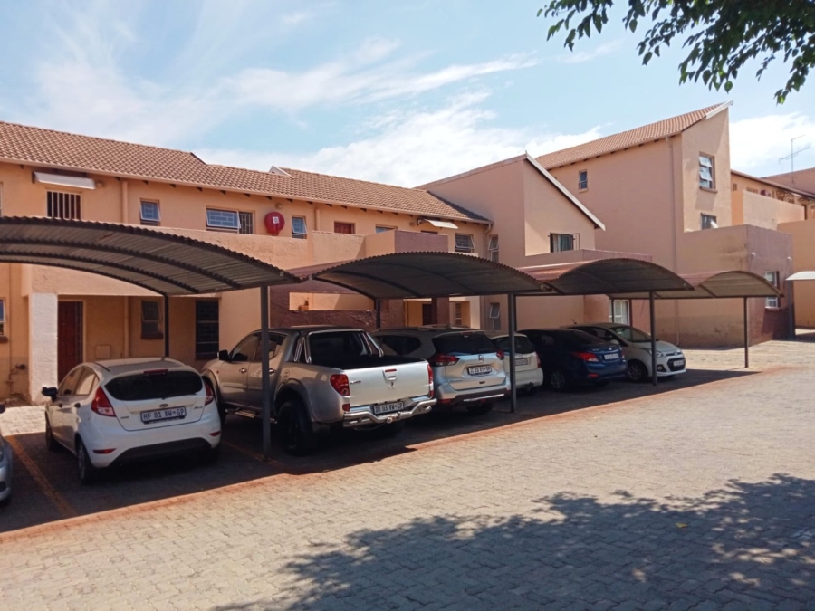 3 Bedroom Property for Sale in Vorna Valley Gauteng