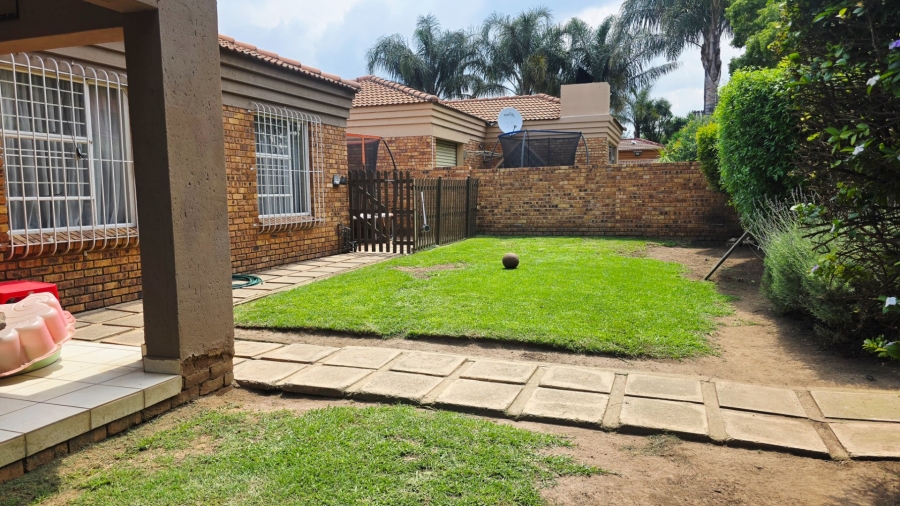 To Let 3 Bedroom Property for Rent in Ravenswood Gauteng