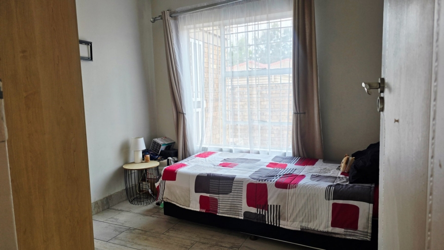 To Let 3 Bedroom Property for Rent in Ravenswood Gauteng