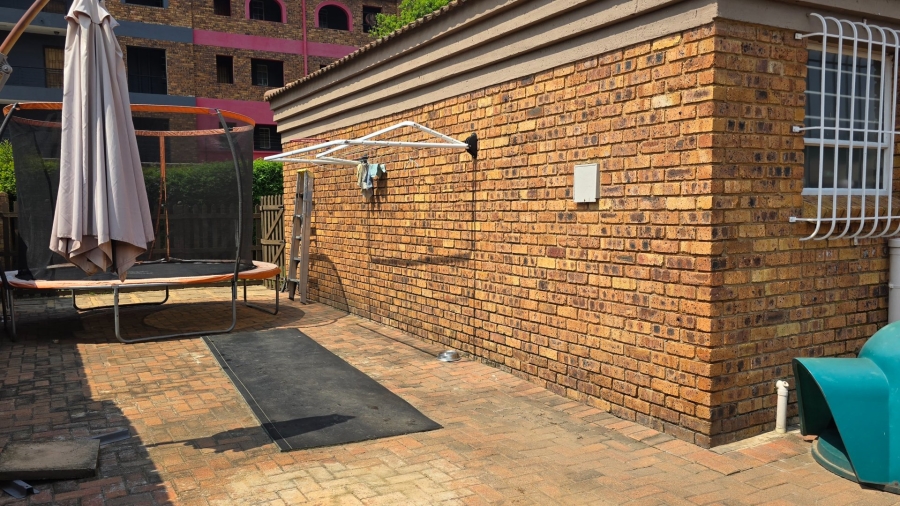 To Let 3 Bedroom Property for Rent in Ravenswood Gauteng