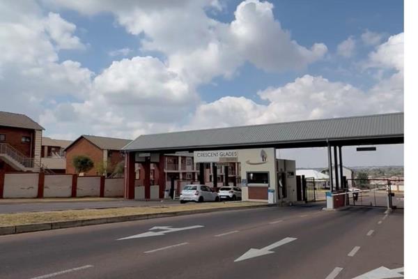 2 Bedroom Property for Sale in Noordwyk Gauteng