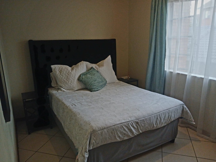 2 Bedroom Property for Sale in Noordwyk Gauteng