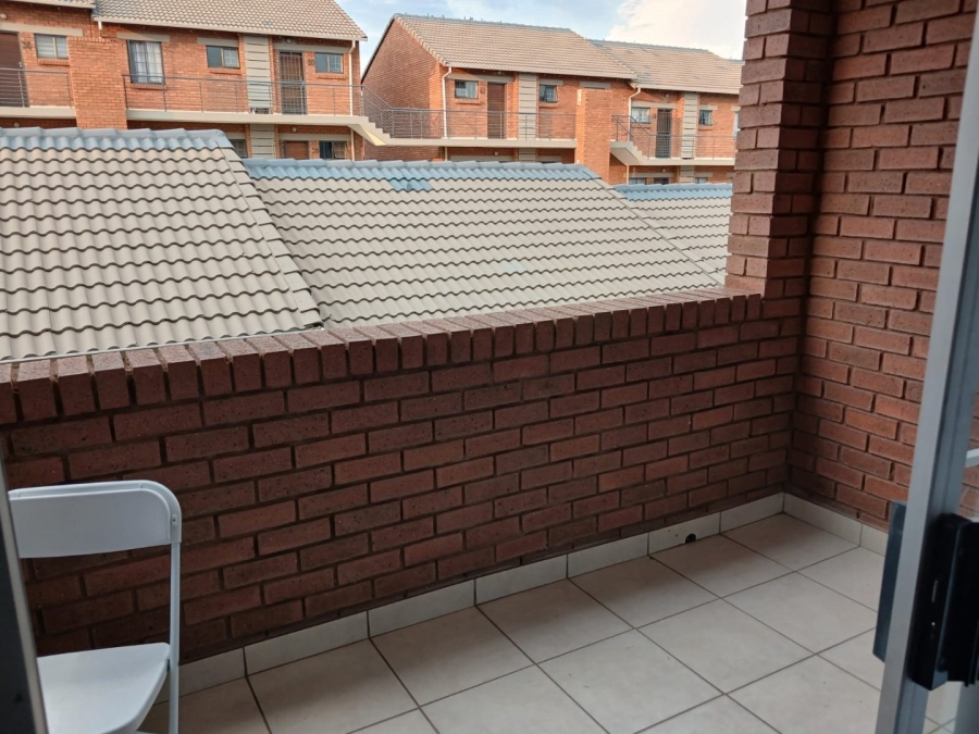 2 Bedroom Property for Sale in Noordwyk Gauteng