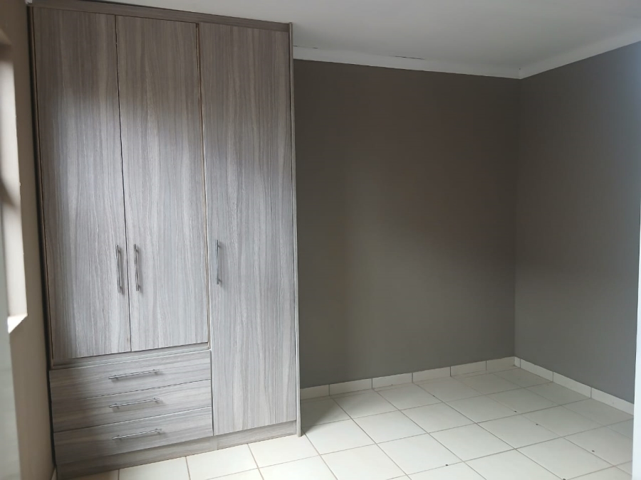 To Let 1 Bedroom Property for Rent in Protea Glen Gauteng
