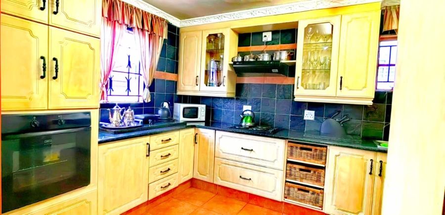  Bedroom Property for Sale in Dawn Park Gauteng