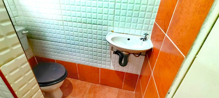  Bedroom Property for Sale in Dawn Park Gauteng