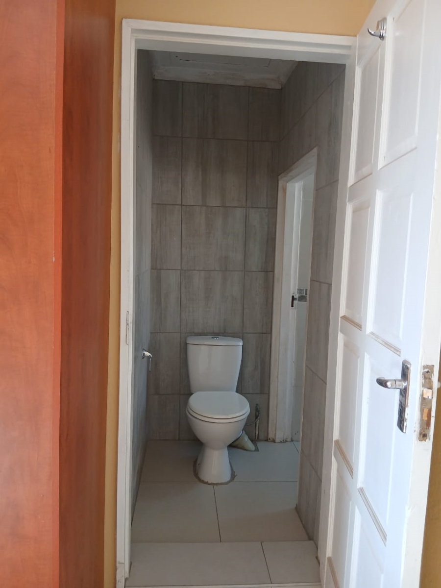 To Let 1 Bedroom Property for Rent in Diepkloof Gauteng