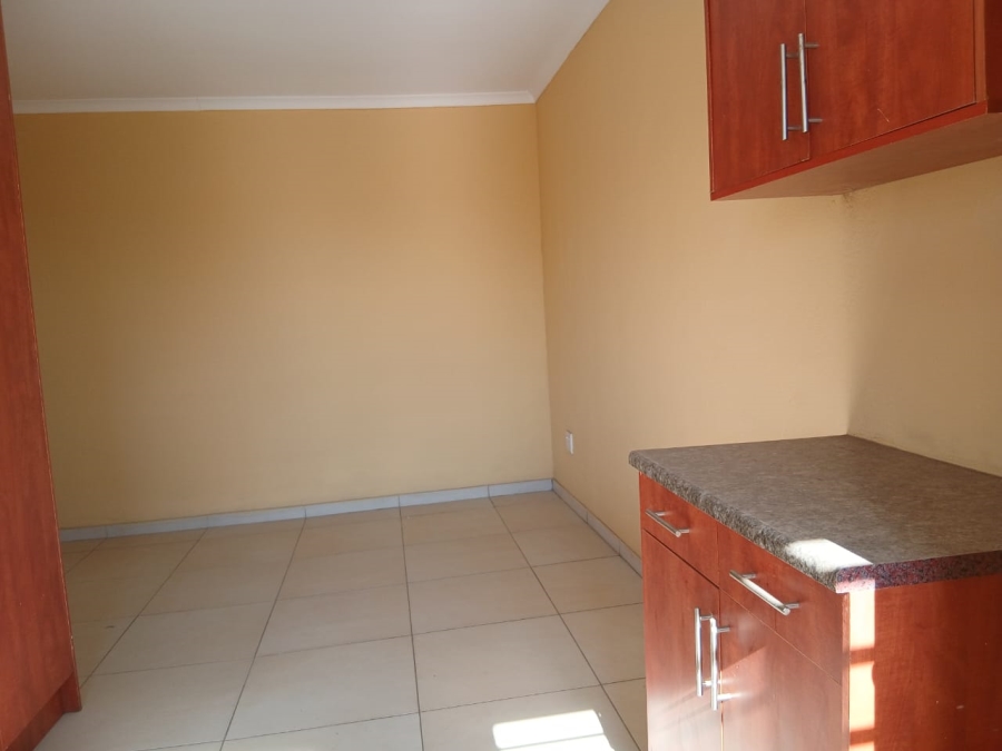 To Let 1 Bedroom Property for Rent in Diepkloof Gauteng