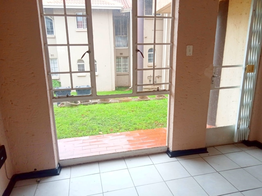 2 Bedroom Property for Sale in Vorna Valley Gauteng
