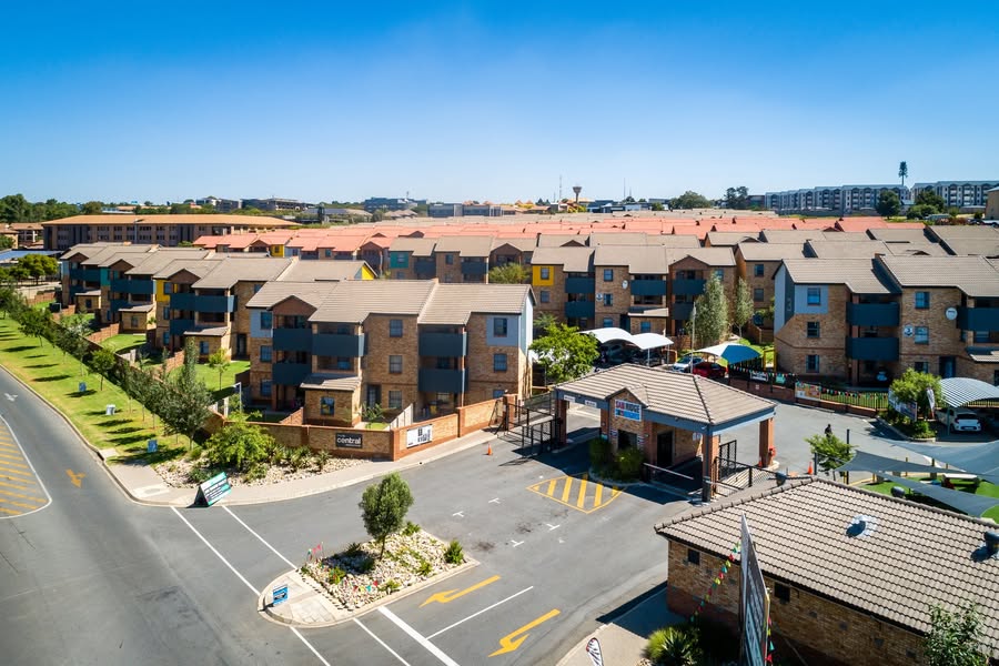 1 Bedroom Property for Sale in Noordwyk Gauteng