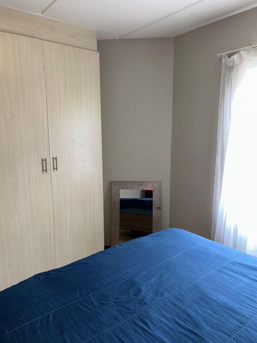 1 Bedroom Property for Sale in Noordwyk Gauteng