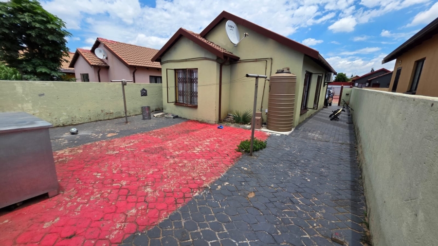 3 Bedroom Property for Sale in Soshanguve VV Gauteng