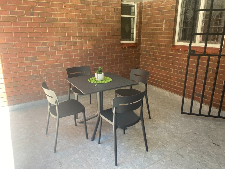 To Let 5 Bedroom Property for Rent in Riviera Gauteng