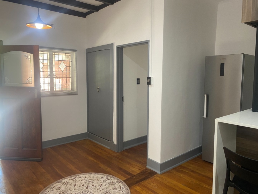 To Let 5 Bedroom Property for Rent in Riviera Gauteng