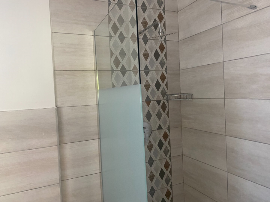 To Let 5 Bedroom Property for Rent in Riviera Gauteng