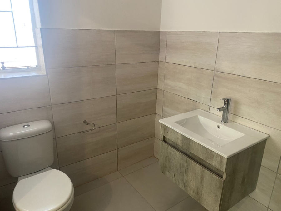 To Let 5 Bedroom Property for Rent in Riviera Gauteng