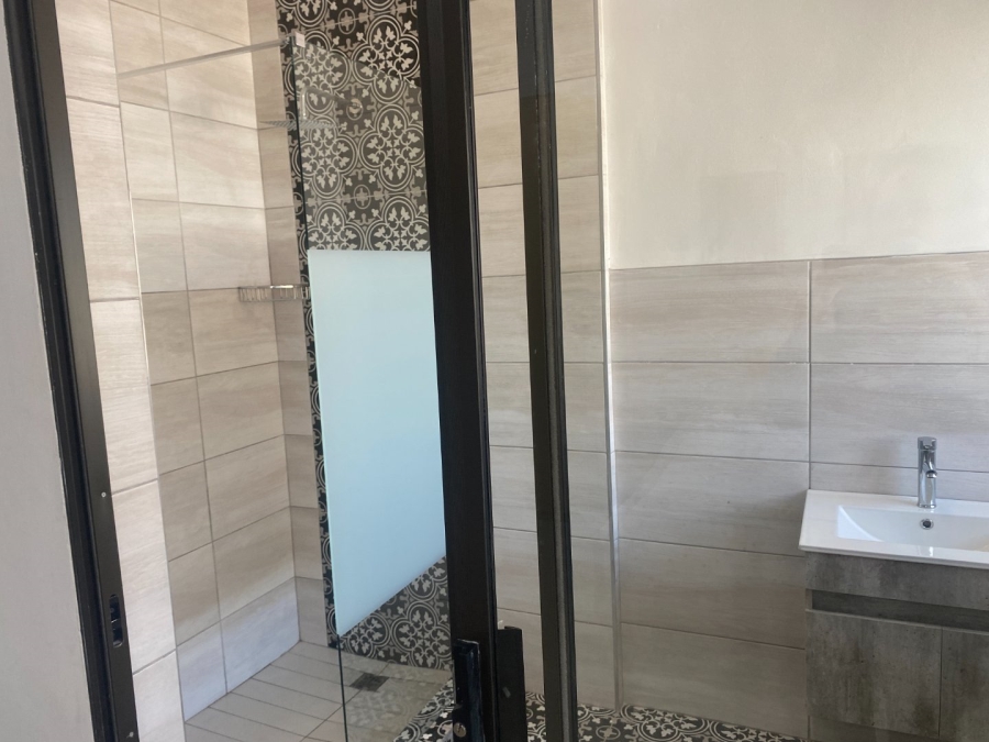 To Let 5 Bedroom Property for Rent in Riviera Gauteng