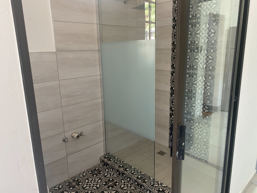 To Let 5 Bedroom Property for Rent in Riviera Gauteng