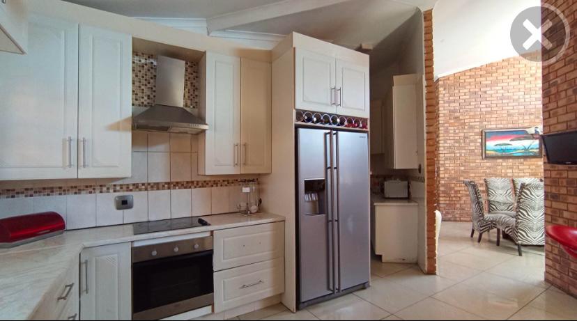 4 Bedroom Property for Sale in The Orchards Gauteng