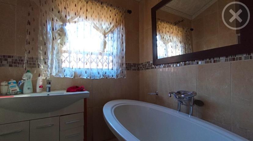 4 Bedroom Property for Sale in The Orchards Gauteng