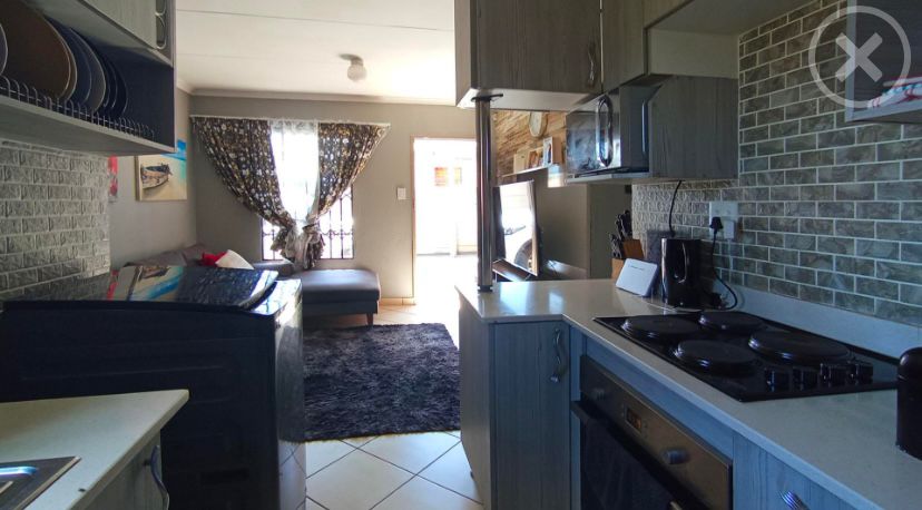 3 Bedroom Property for Sale in Rosslyn Gauteng
